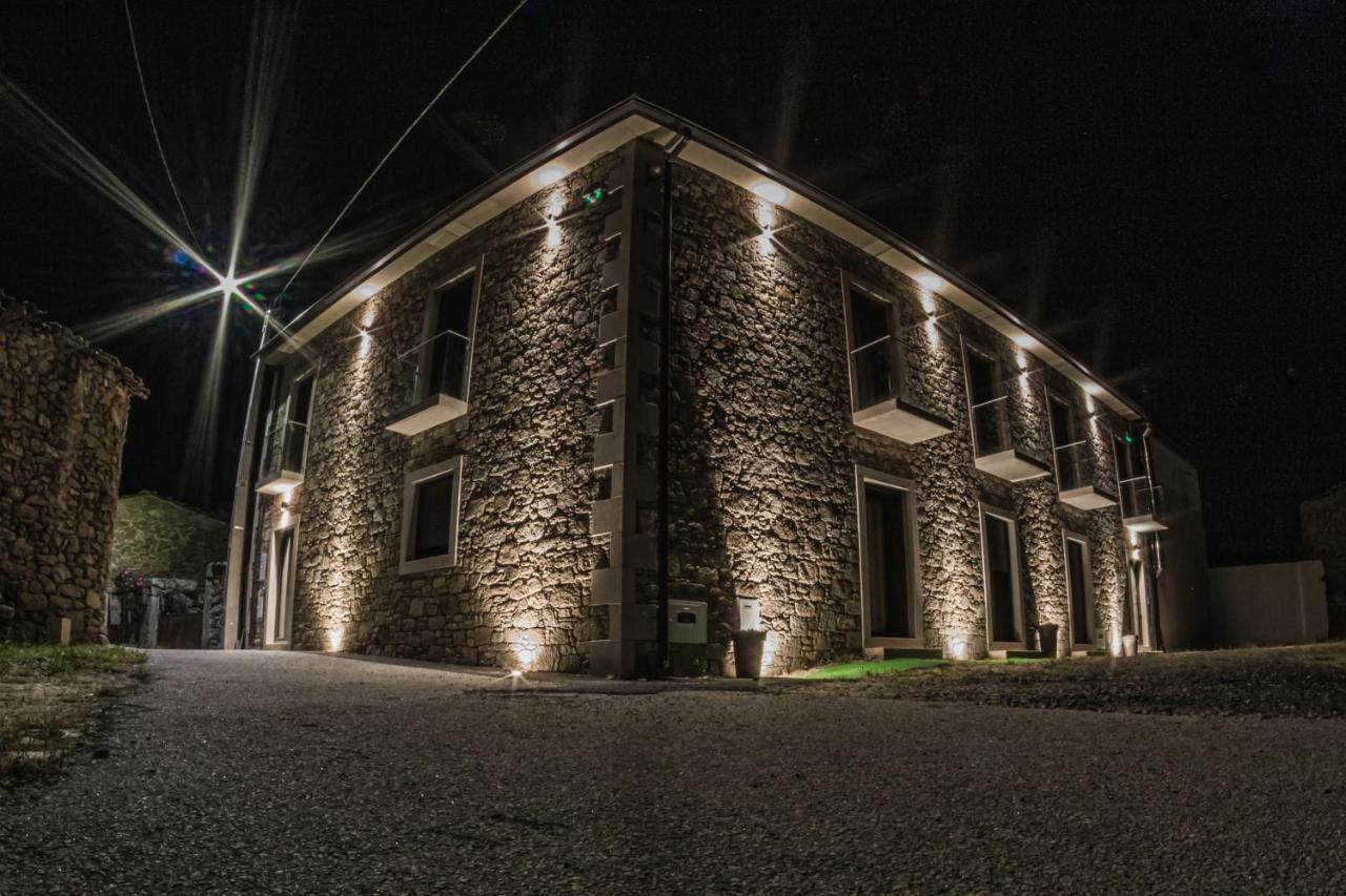 Casas de Campo Curral Grande - By Cimo da Quinta Miranda del Duero Exterior foto